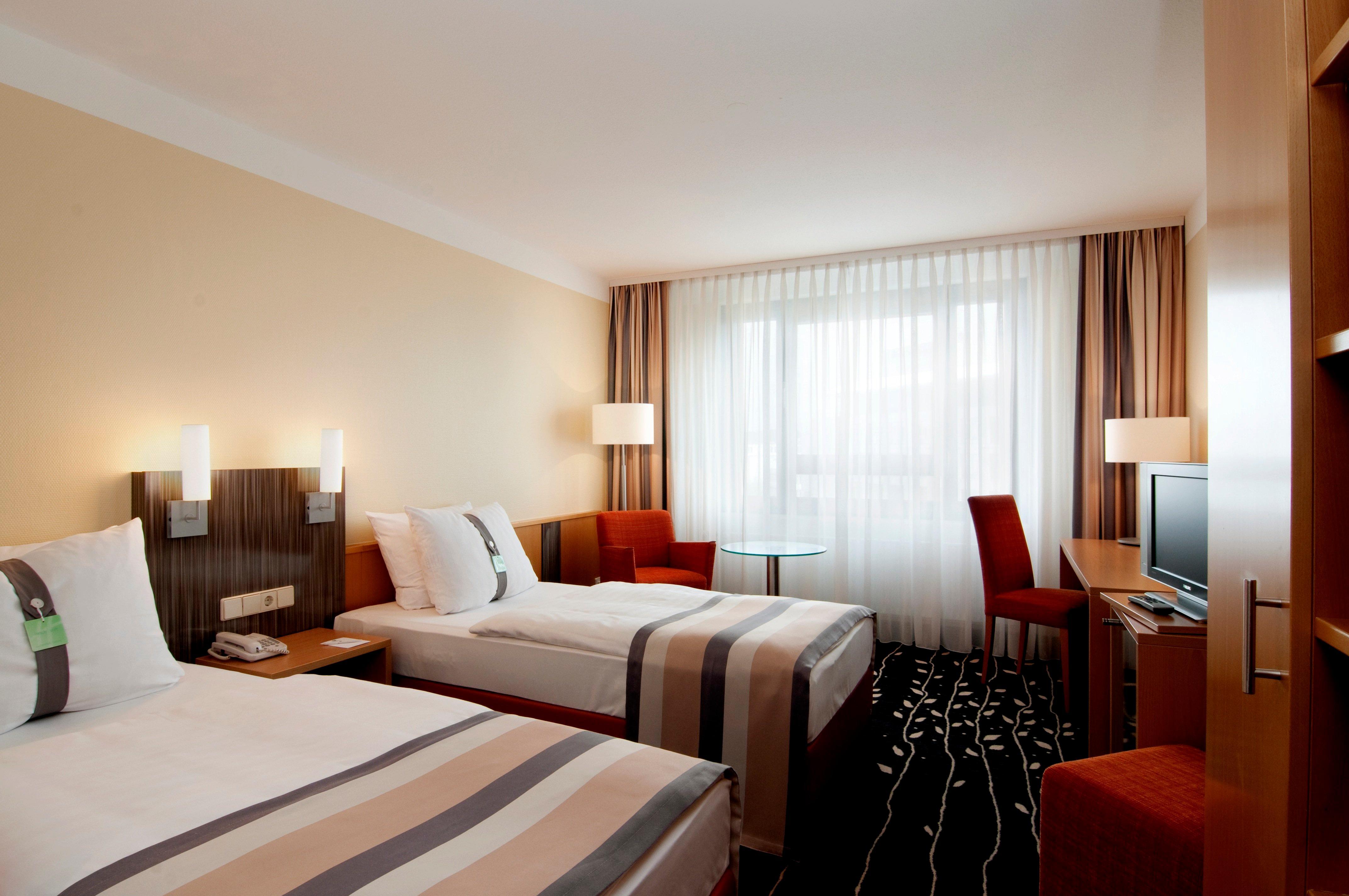 Holiday Inn Stuttgart By Ihg מראה חיצוני תמונה