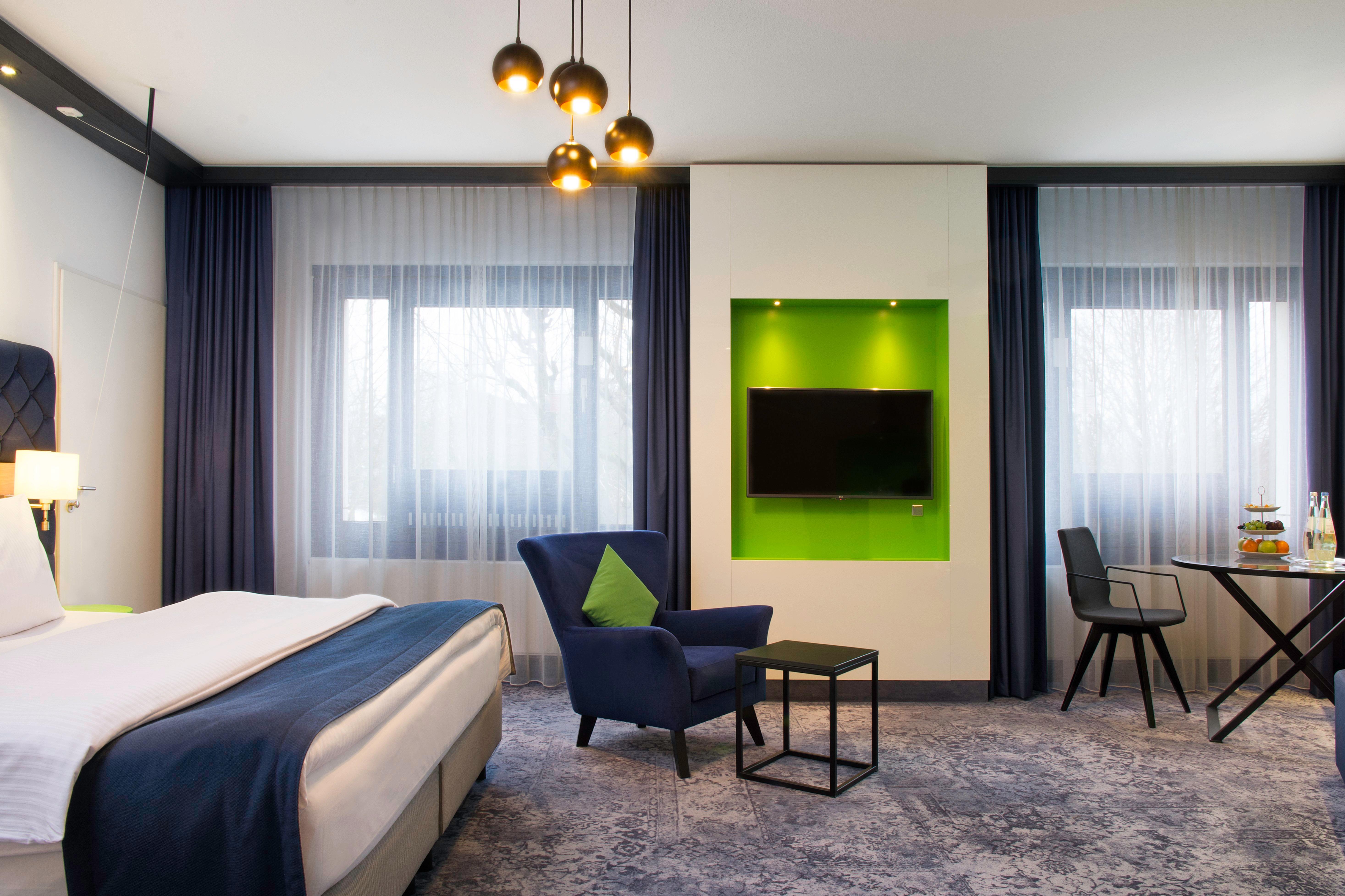 Holiday Inn Stuttgart By Ihg מראה חיצוני תמונה